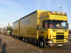 Scania-124-L-400-Goedecke-Koster-151104-1[1]